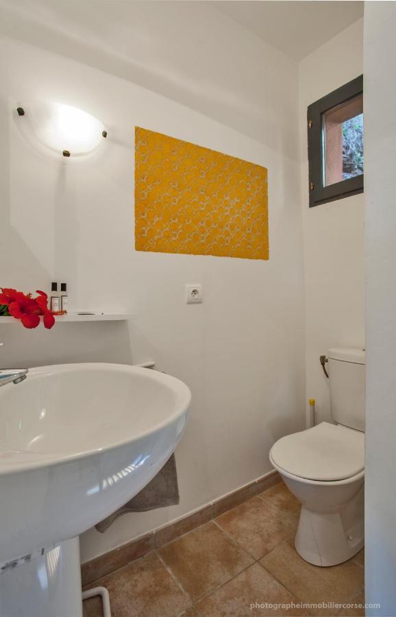 Le Mini Cottage บาสเตีย ภายนอก รูปภาพ